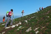 MONTE MISMA (1161 m.)… salito con giro ad anello da Spersiglio (Cornale di Pradalunga) il 25 aprile 2013 - FOTOGALLERY